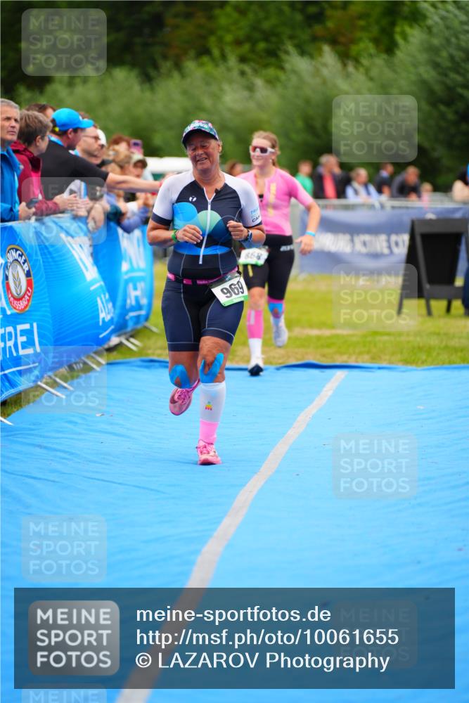 30.08.2026 - Elbe Triathlon Hamburg LAZAROV Photography http://msf.ph/oto/10061655 30.08.2026 11:45:29 Ziel 868, 969 meine-sportfotos.de