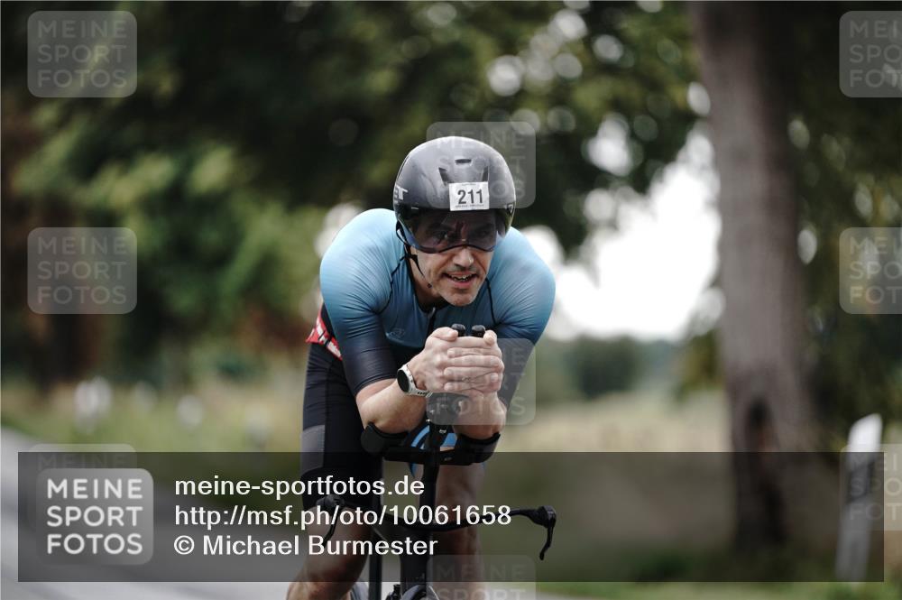 30.08.2026 - Elbe Triathlon Hamburg Michael Burmester http://msf.ph/oto/10061658 30.08.2026 08:48:22 Radfahren 211 meine-sportfotos.de