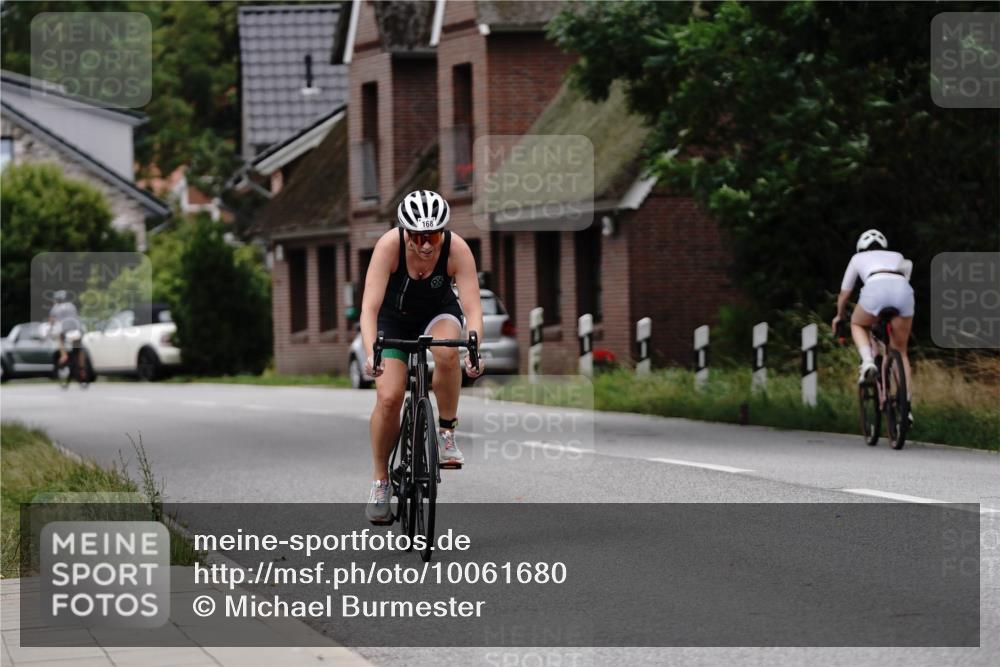 30.08.2026 - Elbe Triathlon Hamburg Michael Burmester http://msf.ph/oto/10061680 30.08.2026 14:19:00 Radfahren  meine-sportfotos.de