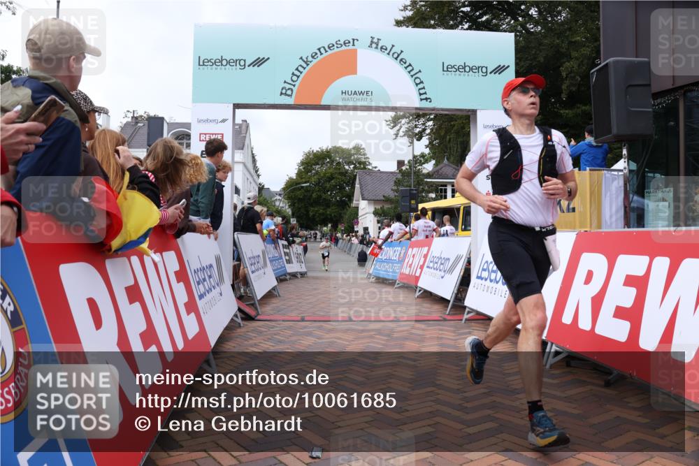 30.08.2026 - Blankeneser Heldenlauf Lena Gebhardt http://msf.ph/oto/10061685 30.08.2026 12:31:44 Ziel 4170, 4203 meine-sportfotos.de