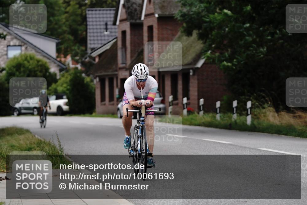 30.08.2026 - Elbe Triathlon Hamburg Michael Burmester http://msf.ph/oto/10061693 30.08.2026 14:19:08 Radfahren 148, 171 meine-sportfotos.de