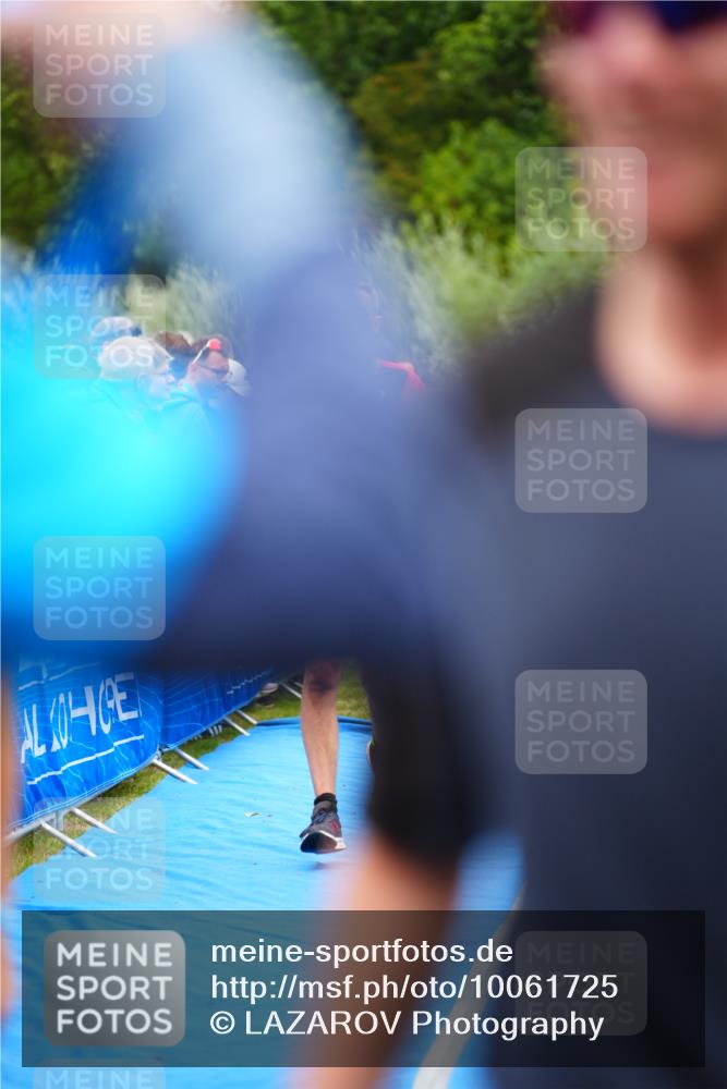 30.08.2026 - Elbe Triathlon Hamburg LAZAROV Photography http://msf.ph/oto/10061725 30.08.2026 11:45:47 Ziel 713, 1248, 1299 meine-sportfotos.de