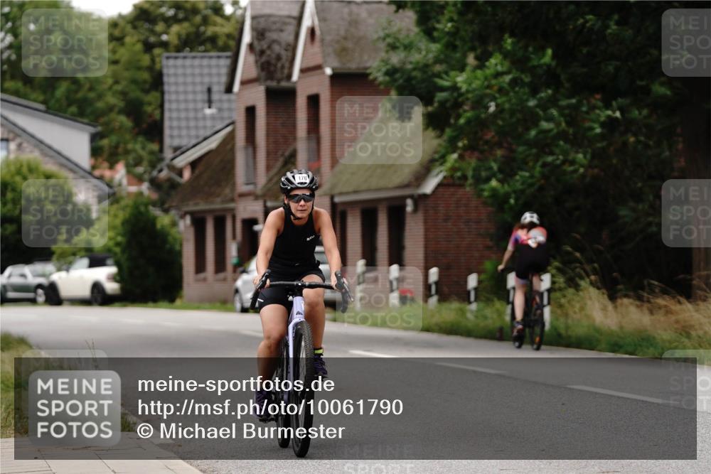 30.08.2026 - Elbe Triathlon Hamburg Michael Burmester http://msf.ph/oto/10061790 30.08.2026 14:20:02 Radfahren 170 meine-sportfotos.de