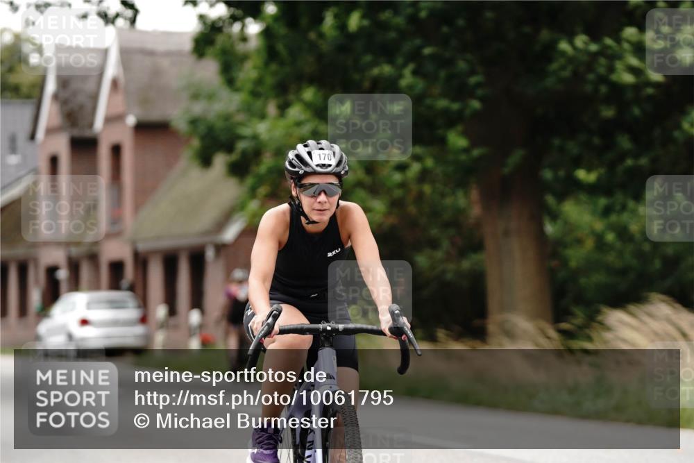 30.08.2026 - Elbe Triathlon Hamburg Michael Burmester http://msf.ph/oto/10061795 30.08.2026 14:20:03 Radfahren 170 meine-sportfotos.de