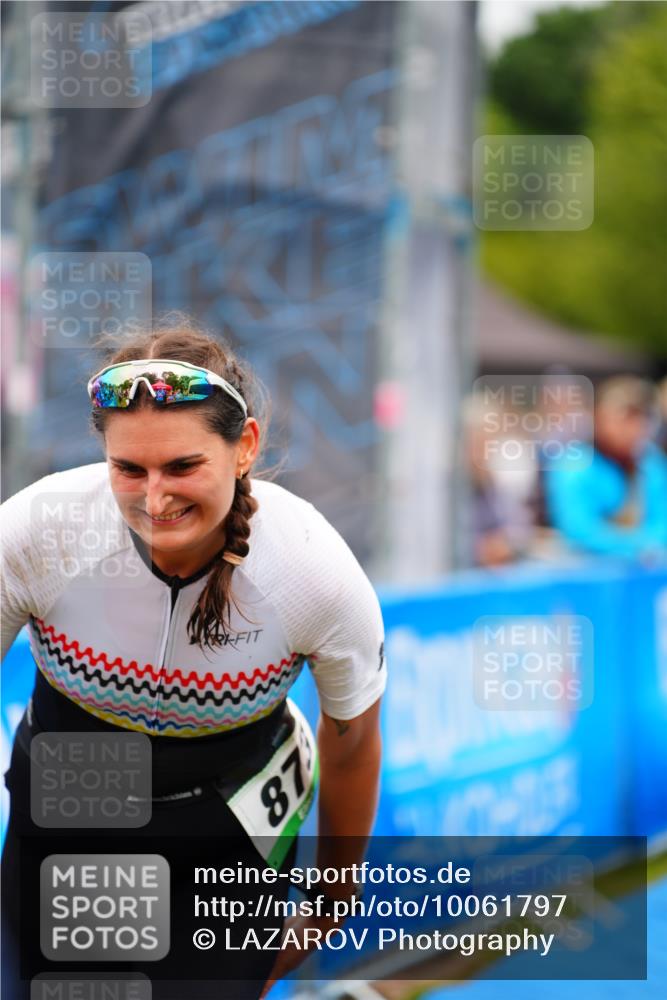 30.08.2026 - Elbe Triathlon Hamburg LAZAROV Photography http://msf.ph/oto/10061797 30.08.2026 11:46:15 Ziel 873 meine-sportfotos.de