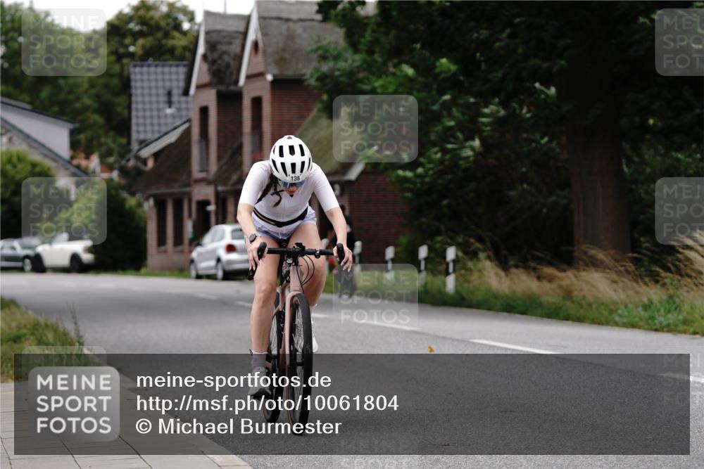 30.08.2026 - Elbe Triathlon Hamburg Michael Burmester http://msf.ph/oto/10061804 30.08.2026 14:20:29 Radfahren 138 meine-sportfotos.de