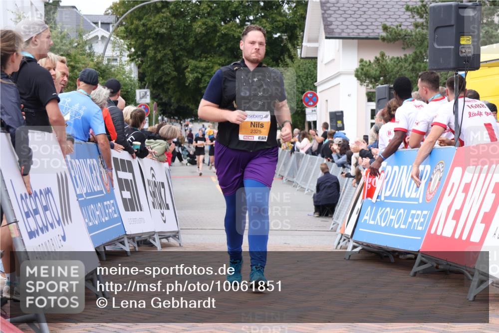 30.08.2026 - Blankeneser Heldenlauf Lena Gebhardt http://msf.ph/oto/10061851 30.08.2026 12:32:16 Ziel 2325, 4303, 4312 meine-sportfotos.de