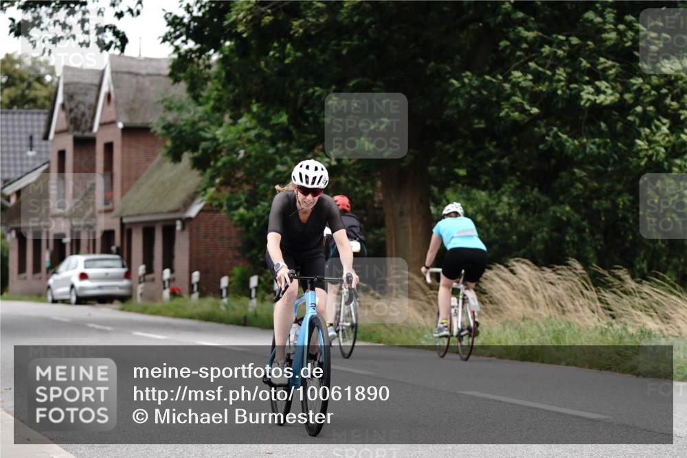 30.08.2026 - Elbe Triathlon Hamburg Michael Burmester http://msf.ph/oto/10061890 30.08.2026 14:21:07 Radfahren 132, 161, 176 meine-sportfotos.de