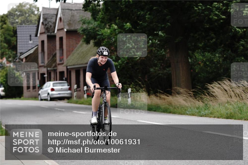 30.08.2026 - Elbe Triathlon Hamburg Michael Burmester http://msf.ph/oto/10061931 30.08.2026 14:21:55 Radfahren 157, 173 meine-sportfotos.de