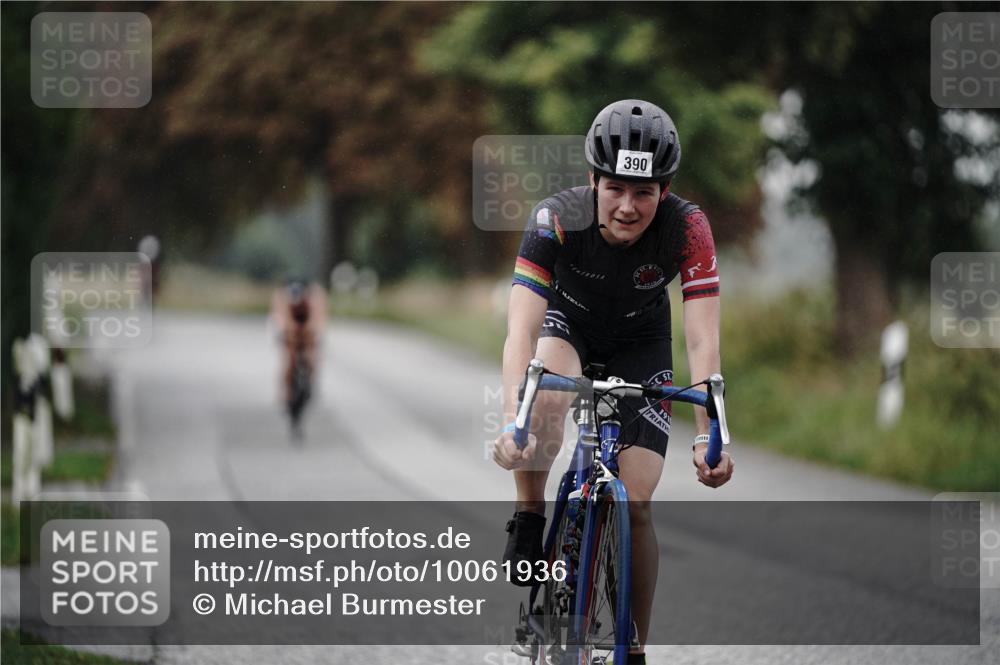 30.08.2026 - Elbe Triathlon Hamburg Michael Burmester http://msf.ph/oto/10061936 30.08.2026 08:53:58 Radfahren 197, 356, 390 meine-sportfotos.de