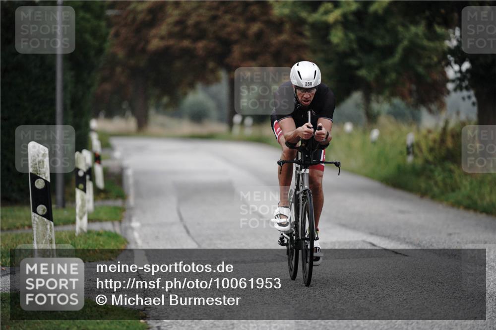 30.08.2026 - Elbe Triathlon Hamburg Michael Burmester http://msf.ph/oto/10061953 30.08.2026 08:54:08 Radfahren 280 meine-sportfotos.de