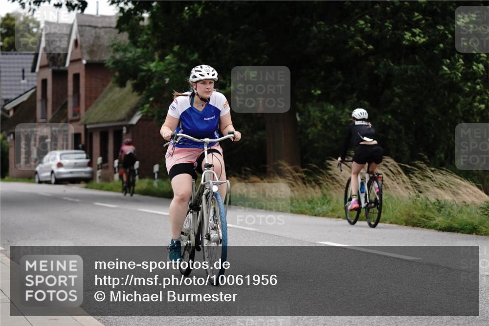 30.08.2026 - Elbe Triathlon Hamburg Michael Burmester http://msf.ph/oto/10061956 30.08.2026 14:22:25 Radfahren 133, 142, 153 meine-sportfotos.de