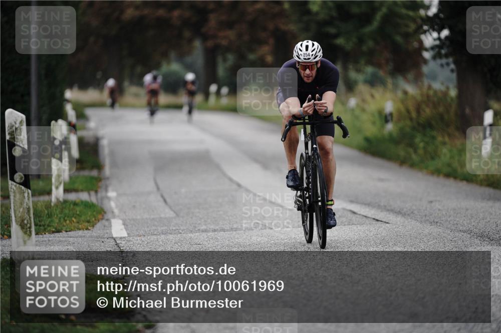 30.08.2026 - Elbe Triathlon Hamburg Michael Burmester http://msf.ph/oto/10061969 30.08.2026 08:54:44 Radfahren 185, 254, 307 meine-sportfotos.de