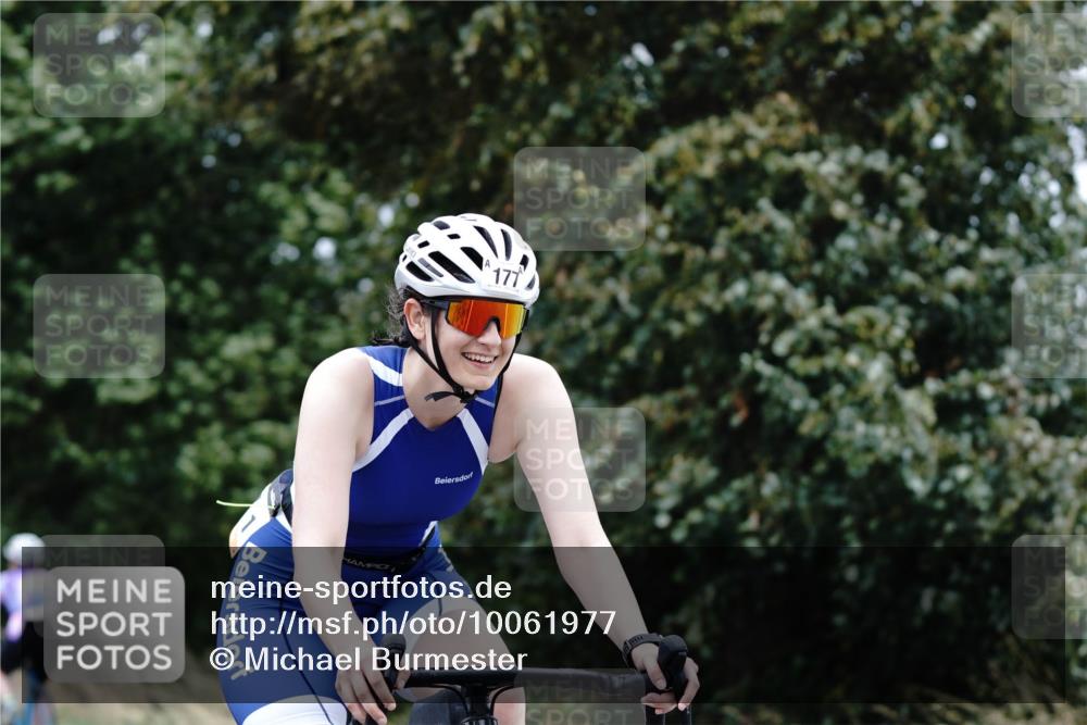 30.08.2026 - Elbe Triathlon Hamburg Michael Burmester http://msf.ph/oto/10061977 30.08.2026 14:23:09 Radfahren 128, 177 meine-sportfotos.de