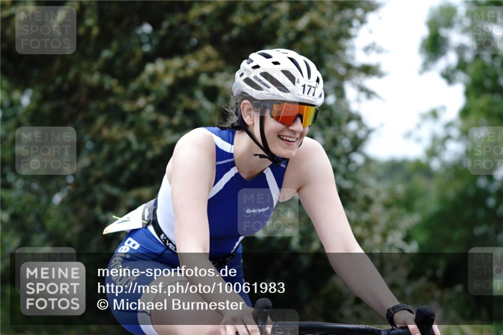 30.08.2026 - Elbe Triathlon Hamburg Michael Burmester http://msf.ph/oto/10061983 30.08.2026 14:23:09 Radfahren 128, 177 meine-sportfotos.de