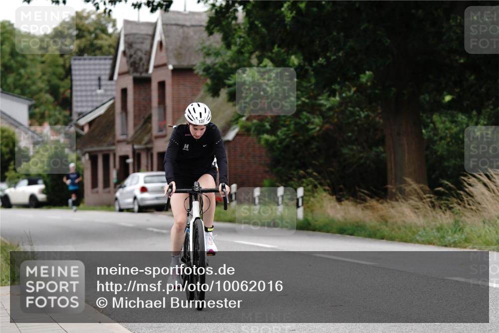 30.08.2026 - Elbe Triathlon Hamburg Michael Burmester http://msf.ph/oto/10062016 30.08.2026 14:23:54 Radfahren 137, 178 meine-sportfotos.de
