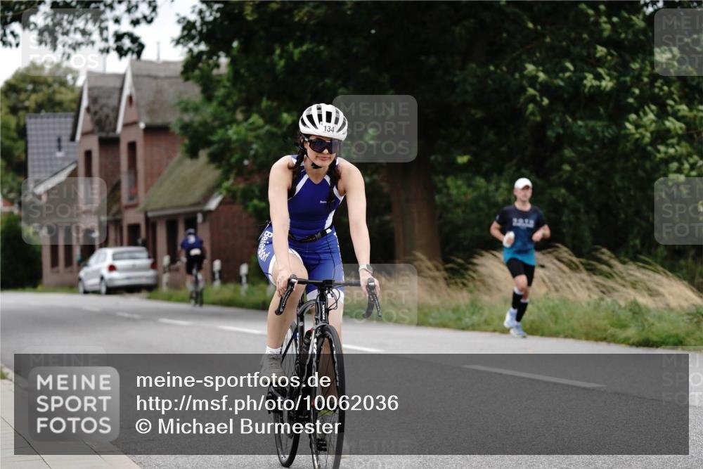 30.08.2026 - Elbe Triathlon Hamburg Michael Burmester http://msf.ph/oto/10062036 30.08.2026 14:24:09 Radfahren 134, 145 meine-sportfotos.de
