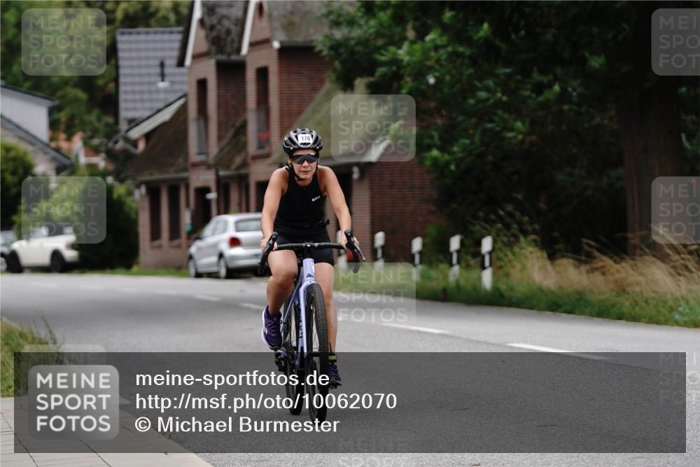 30.08.2026 - Elbe Triathlon Hamburg Michael Burmester http://msf.ph/oto/10062070 30.08.2026 14:25:48 Radfahren 170 meine-sportfotos.de