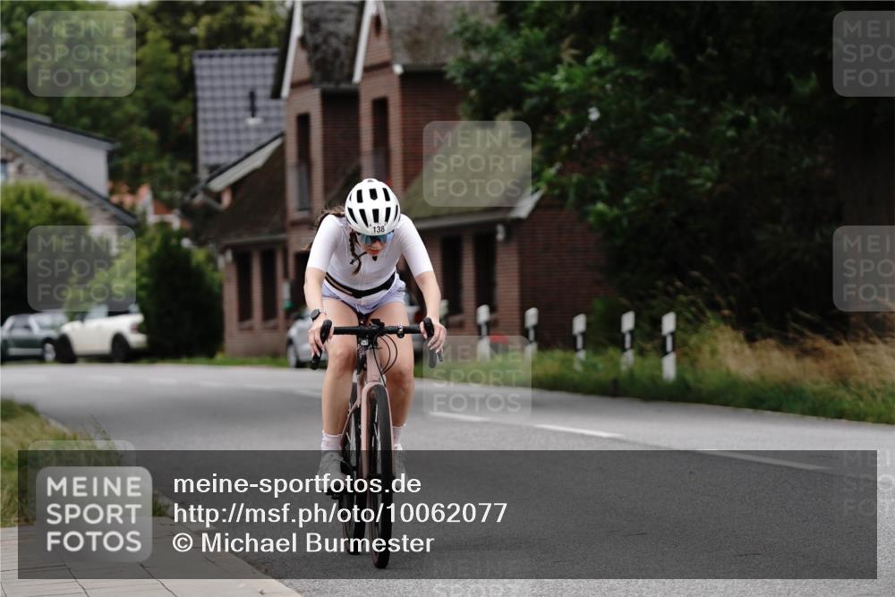30.08.2026 - Elbe Triathlon Hamburg Michael Burmester http://msf.ph/oto/10062077 30.08.2026 14:26:11 Radfahren 138 meine-sportfotos.de