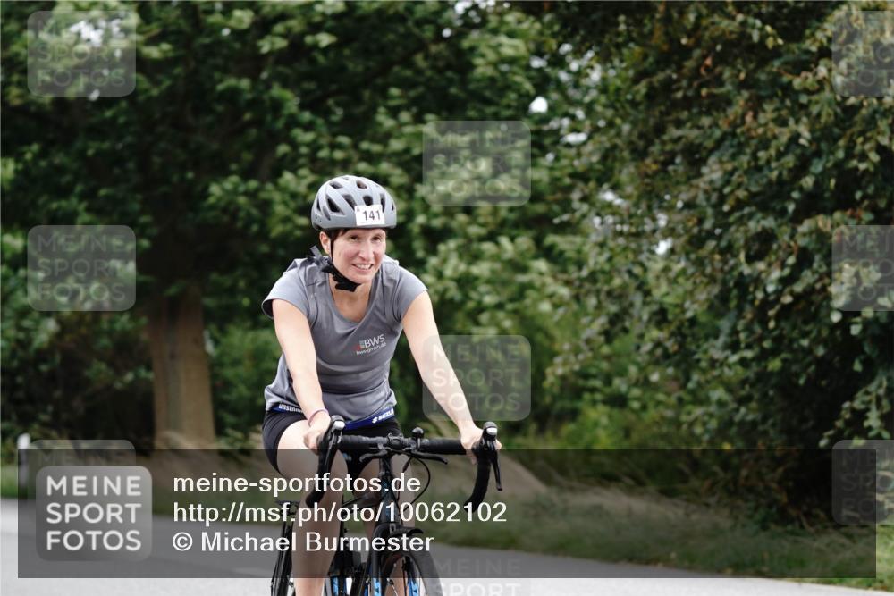 30.08.2026 - Elbe Triathlon Hamburg Michael Burmester http://msf.ph/oto/10062102 30.08.2026 14:27:03 Radfahren 141 meine-sportfotos.de