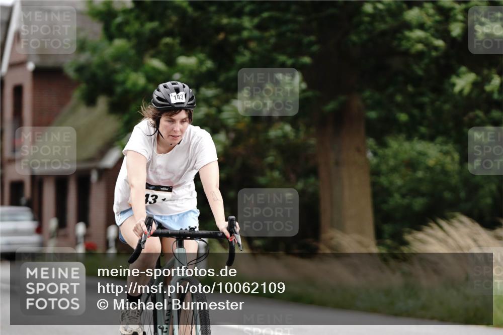 30.08.2026 - Elbe Triathlon Hamburg Michael Burmester http://msf.ph/oto/10062109 30.08.2026 14:27:24 Radfahren 143 meine-sportfotos.de