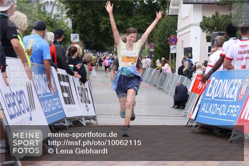 30.08.2026 - Blankeneser Heldenlauf Lena Gebhardt http://msf.ph/oto/10062115 30.08.2026 12:33:09 Ziel 2110, 2584, 4012, 4131, 4483 meine-sportfotos.de