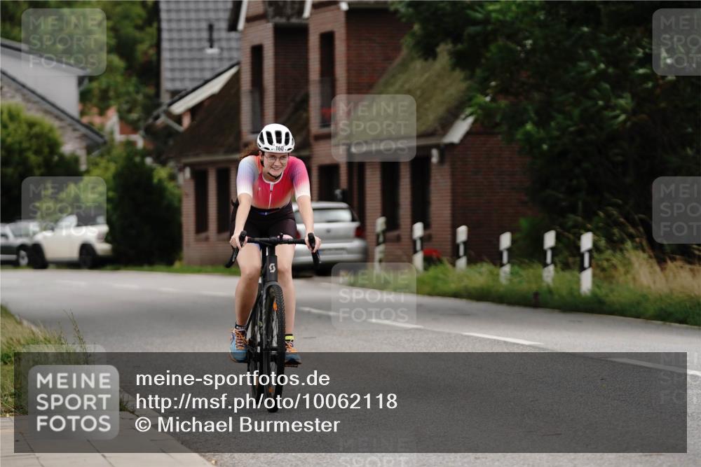 30.08.2026 - Elbe Triathlon Hamburg Michael Burmester http://msf.ph/oto/10062118 30.08.2026 14:28:03 Radfahren 160 meine-sportfotos.de