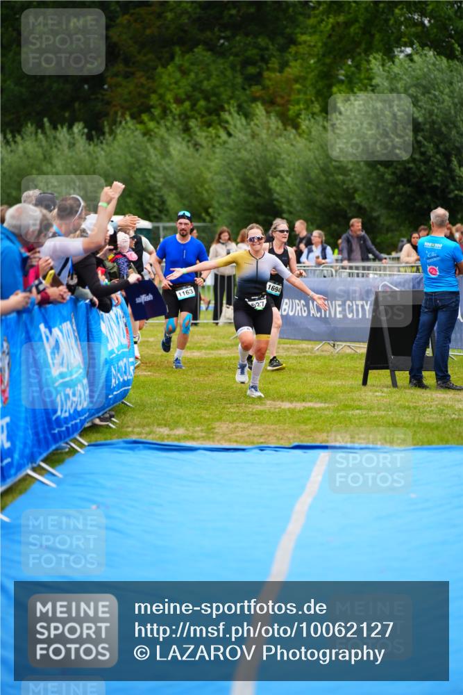 30.08.2026 - Elbe Triathlon Hamburg LAZAROV Photography http://msf.ph/oto/10062127 30.08.2026 11:47:56 Ziel 914, 927, 1163, 1421 meine-sportfotos.de
