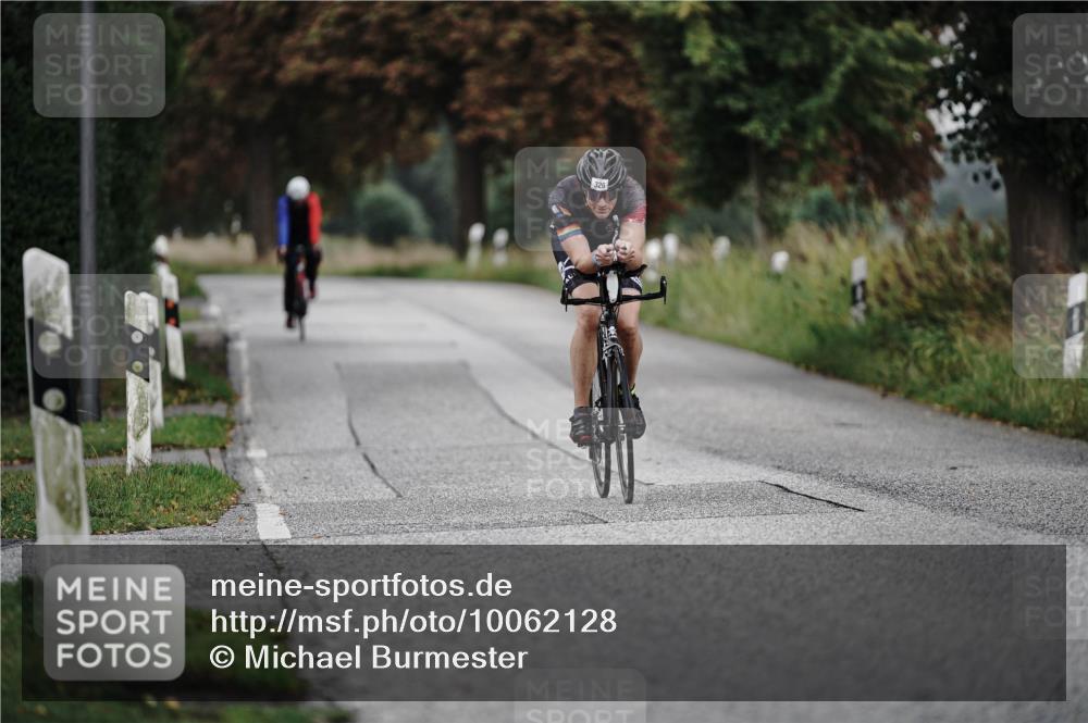 30.08.2026 - Elbe Triathlon Hamburg Michael Burmester http://msf.ph/oto/10062128 30.08.2026 08:56:16 Radfahren 219, 326 meine-sportfotos.de