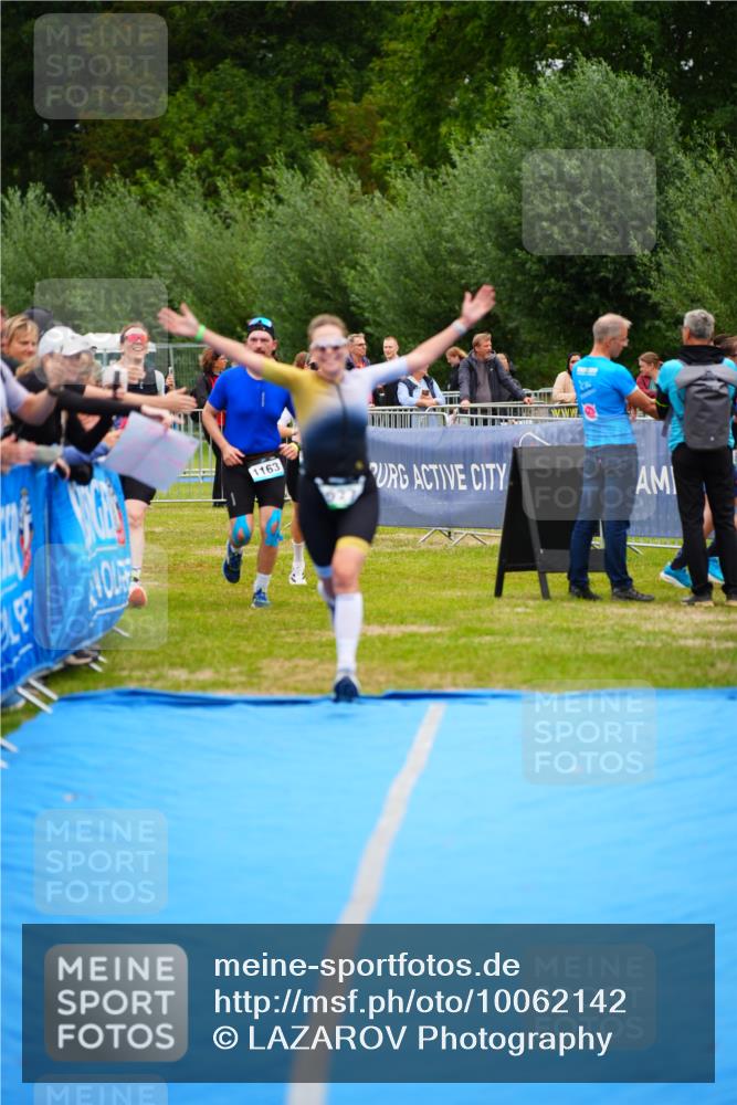 30.08.2026 - Elbe Triathlon Hamburg LAZAROV Photography http://msf.ph/oto/10062142 30.08.2026 11:47:58 Ziel 914, 927, 1163, 1421 meine-sportfotos.de