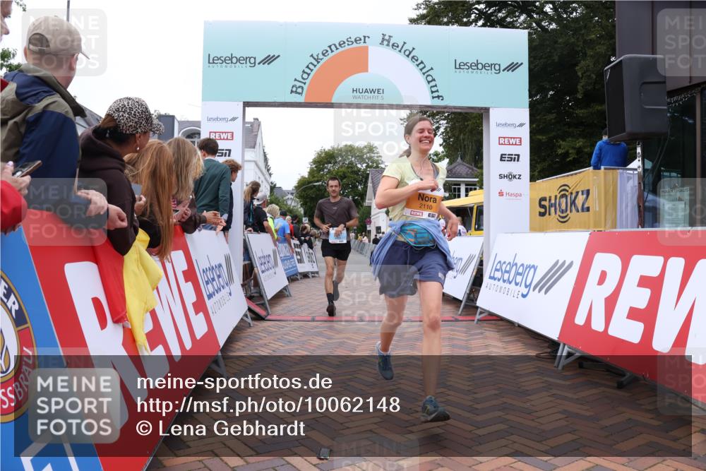 30.08.2026 - Blankeneser Heldenlauf Lena Gebhardt http://msf.ph/oto/10062148 30.08.2026 12:33:12 Ziel 2110, 4131, 4483 meine-sportfotos.de