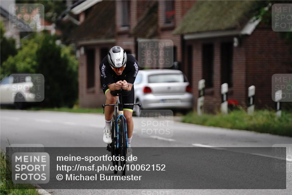30.08.2026 - Elbe Triathlon Hamburg Michael Burmester http://msf.ph/oto/10062152 30.08.2026 14:43:52 Radfahren  meine-sportfotos.de
