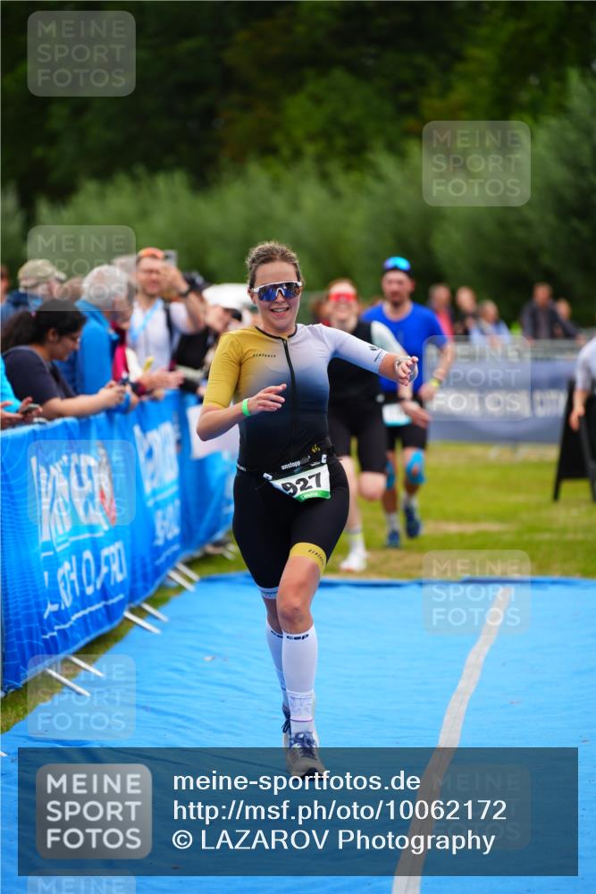 30.08.2026 - Elbe Triathlon Hamburg LAZAROV Photography http://msf.ph/oto/10062172 30.08.2026 11:48:00 Ziel 914, 927, 1163, 1421 meine-sportfotos.de