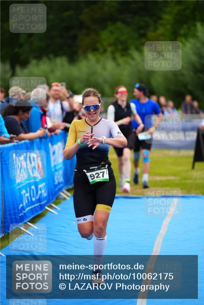 30.08.2026 - Elbe Triathlon Hamburg LAZAROV Photography http://msf.ph/oto/10062175 30.08.2026 11:48:00 Ziel 914, 927, 1163, 1421 meine-sportfotos.de