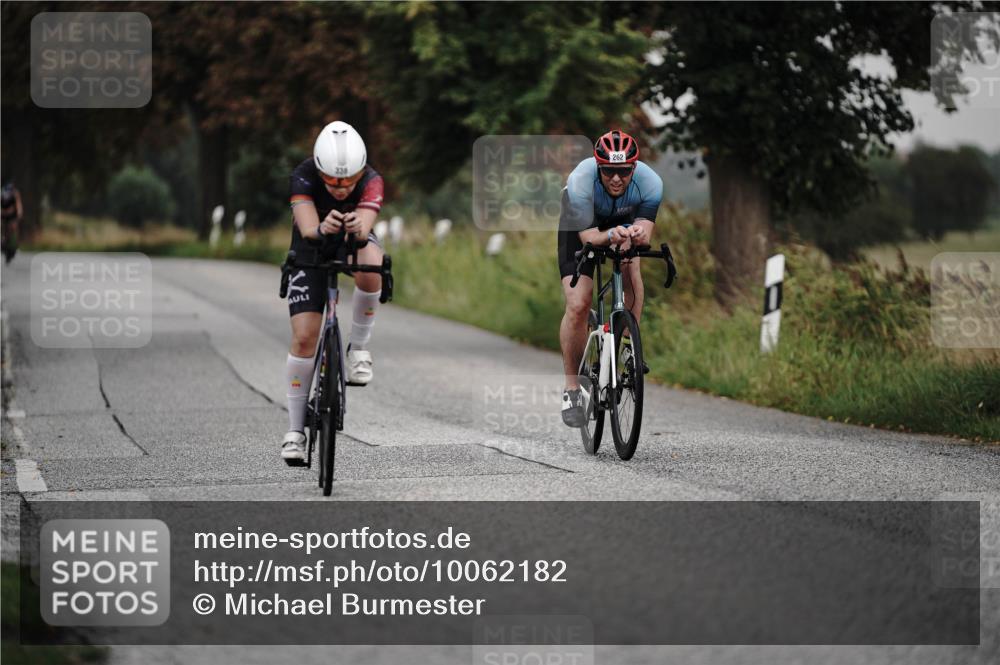 30.08.2026 - Elbe Triathlon Hamburg Michael Burmester http://msf.ph/oto/10062182 30.08.2026 08:56:51 Radfahren 262, 338, 349, 374 meine-sportfotos.de