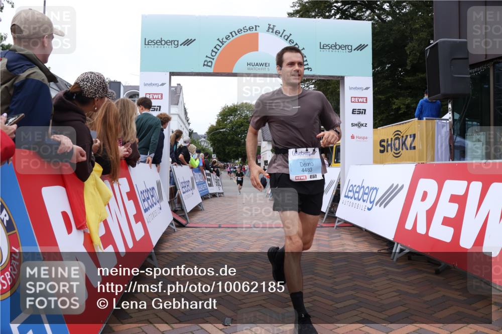 30.08.2026 - Blankeneser Heldenlauf Lena Gebhardt http://msf.ph/oto/10062185 30.08.2026 12:33:13 Ziel 2110, 4131, 4483 meine-sportfotos.de