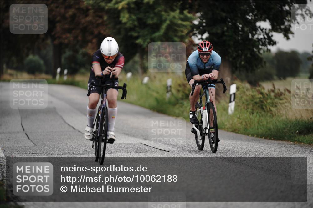 30.08.2026 - Elbe Triathlon Hamburg Michael Burmester http://msf.ph/oto/10062188 30.08.2026 08:56:51 Radfahren 262, 338, 349, 374 meine-sportfotos.de