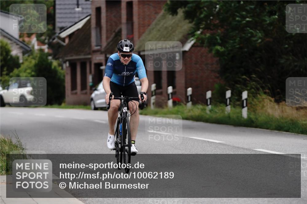 30.08.2026 - Elbe Triathlon Hamburg Michael Burmester http://msf.ph/oto/10062189 30.08.2026 14:44:28 Radfahren  meine-sportfotos.de