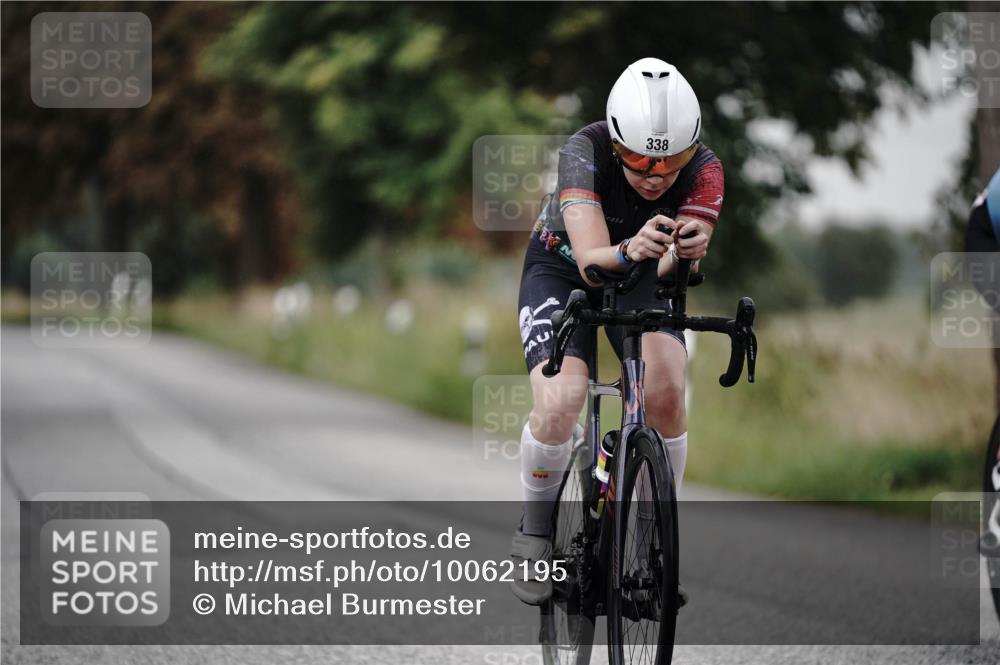 30.08.2026 - Elbe Triathlon Hamburg Michael Burmester http://msf.ph/oto/10062195 30.08.2026 08:56:52 Radfahren 262, 338, 374 meine-sportfotos.de