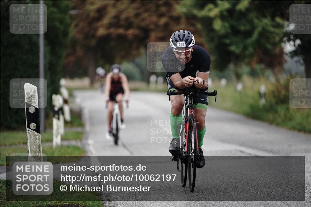 30.08.2026 - Elbe Triathlon Hamburg Michael Burmester http://msf.ph/oto/10062197 30.08.2026 08:57:00 Radfahren 255, 388 meine-sportfotos.de