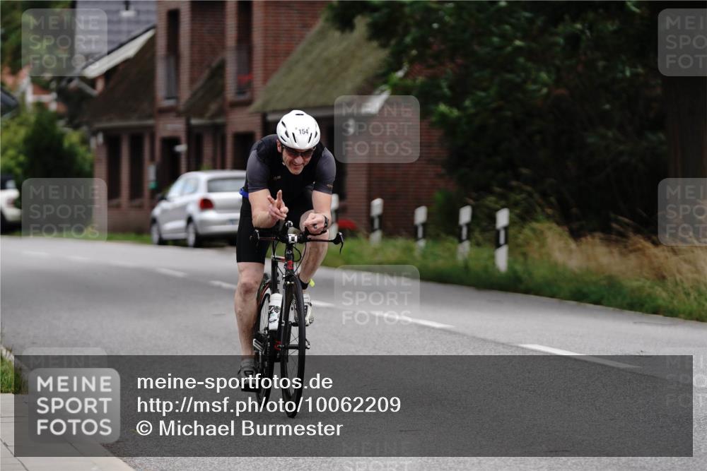 30.08.2026 - Elbe Triathlon Hamburg Michael Burmester http://msf.ph/oto/10062209 30.08.2026 14:44:34 Radfahren  meine-sportfotos.de