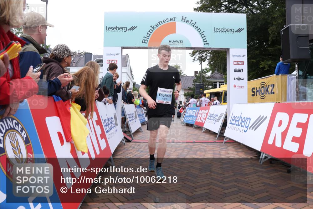 30.08.2026 - Blankeneser Heldenlauf Lena Gebhardt http://msf.ph/oto/10062218 30.08.2026 12:33:19 Ziel 2110, 4011, 4068, 4096, 4364, 4483 meine-sportfotos.de