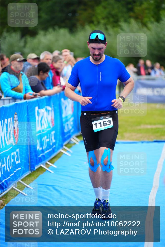 30.08.2026 - Elbe Triathlon Hamburg LAZAROV Photography http://msf.ph/oto/10062222 30.08.2026 11:48:05 Ziel 821, 914, 1163, 1421 meine-sportfotos.de