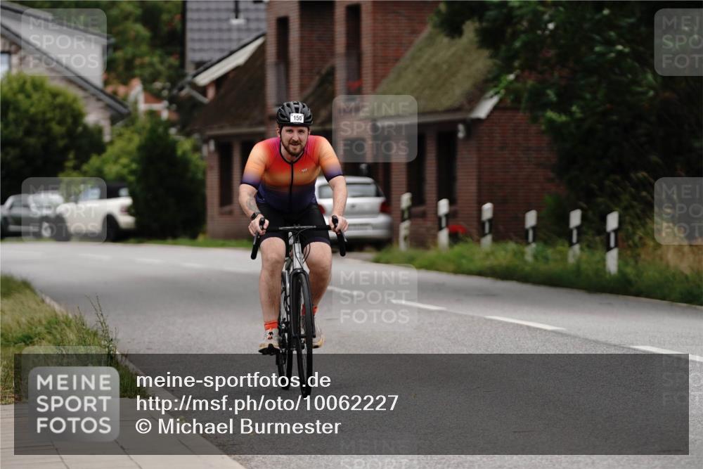 30.08.2026 - Elbe Triathlon Hamburg Michael Burmester http://msf.ph/oto/10062227 30.08.2026 14:44:44 Radfahren 150 meine-sportfotos.de