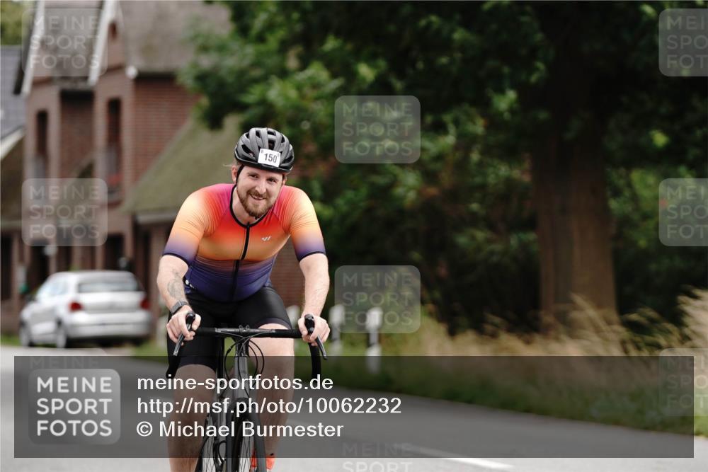 30.08.2026 - Elbe Triathlon Hamburg Michael Burmester http://msf.ph/oto/10062232 30.08.2026 14:44:45 Radfahren 150 meine-sportfotos.de