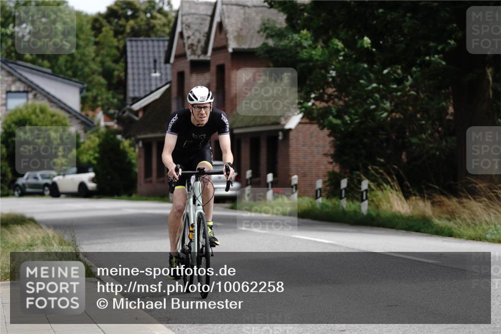 30.08.2026 - Elbe Triathlon Hamburg Michael Burmester http://msf.ph/oto/10062258 30.08.2026 14:46:28 Radfahren 152 meine-sportfotos.de