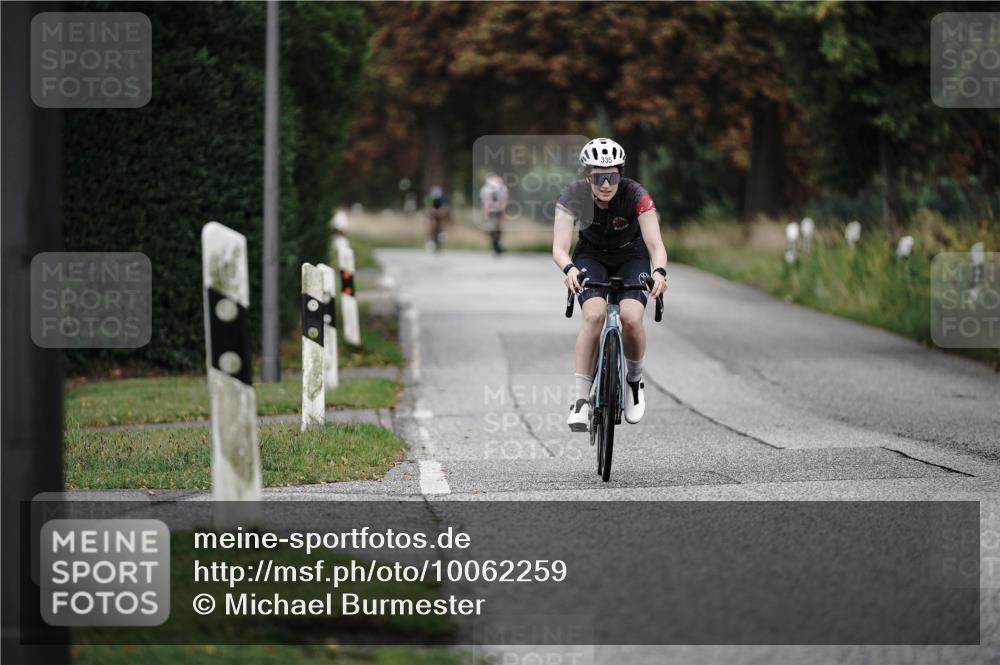 30.08.2026 - Elbe Triathlon Hamburg Michael Burmester http://msf.ph/oto/10062259 30.08.2026 08:57:25 Radfahren 335 meine-sportfotos.de