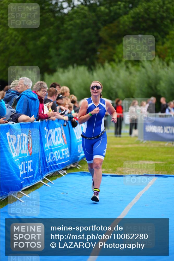 30.08.2026 - Elbe Triathlon Hamburg LAZAROV Photography http://msf.ph/oto/10062280 30.08.2026 11:48:29 Ziel 965 meine-sportfotos.de
