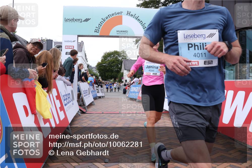 30.08.2026 - Blankeneser Heldenlauf Lena Gebhardt http://msf.ph/oto/10062281 30.08.2026 12:33:25 Ziel 4011, 4068, 4096, 4364 meine-sportfotos.de