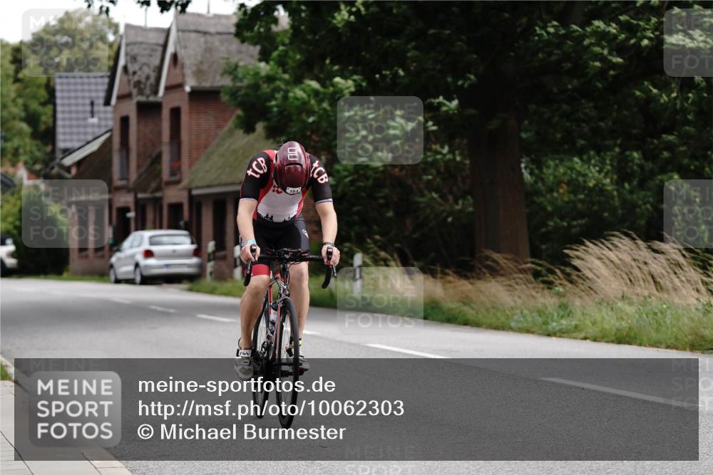 30.08.2026 - Elbe Triathlon Hamburg Michael Burmester http://msf.ph/oto/10062303 30.08.2026 14:47:50 Radfahren  meine-sportfotos.de